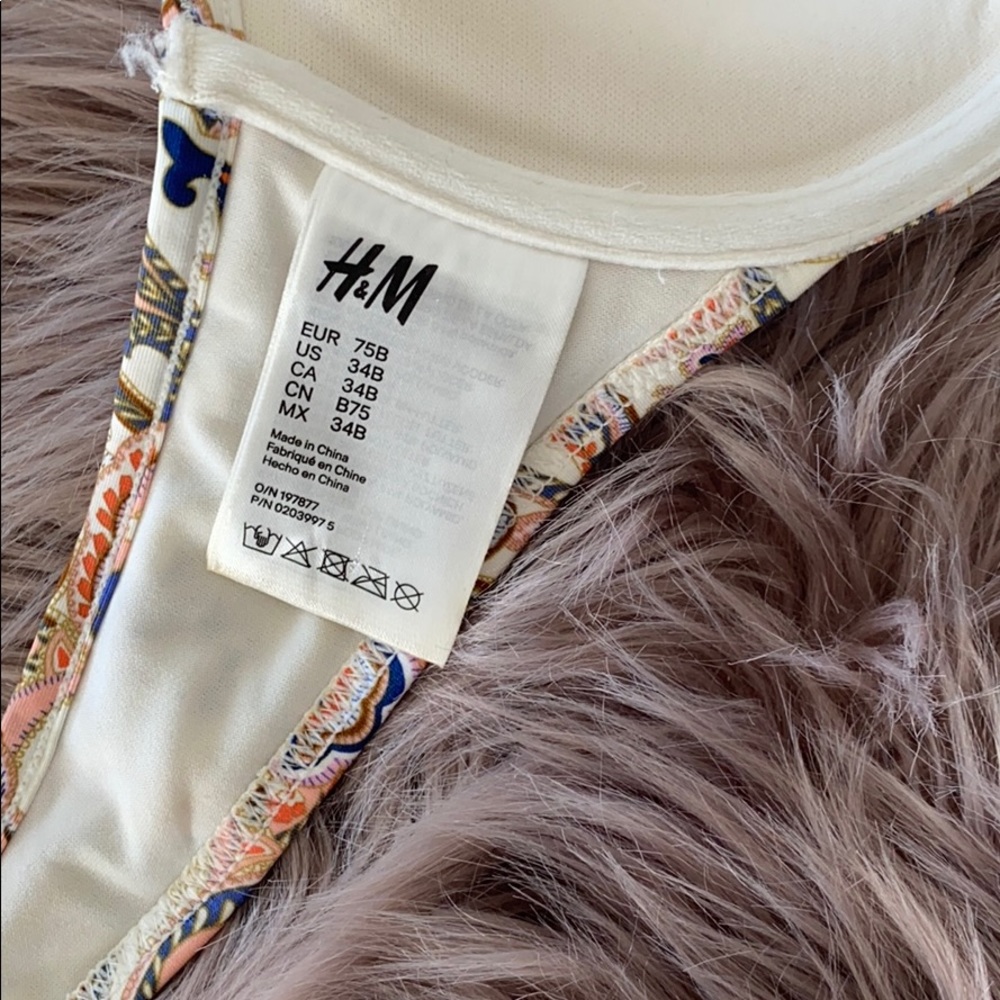H&M Padded Top Bikini and Ruffle Bottom - Picture 7 of 10